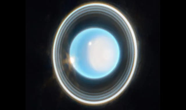 Infrared view of Uranus showing unexpected heat in the thermosphere