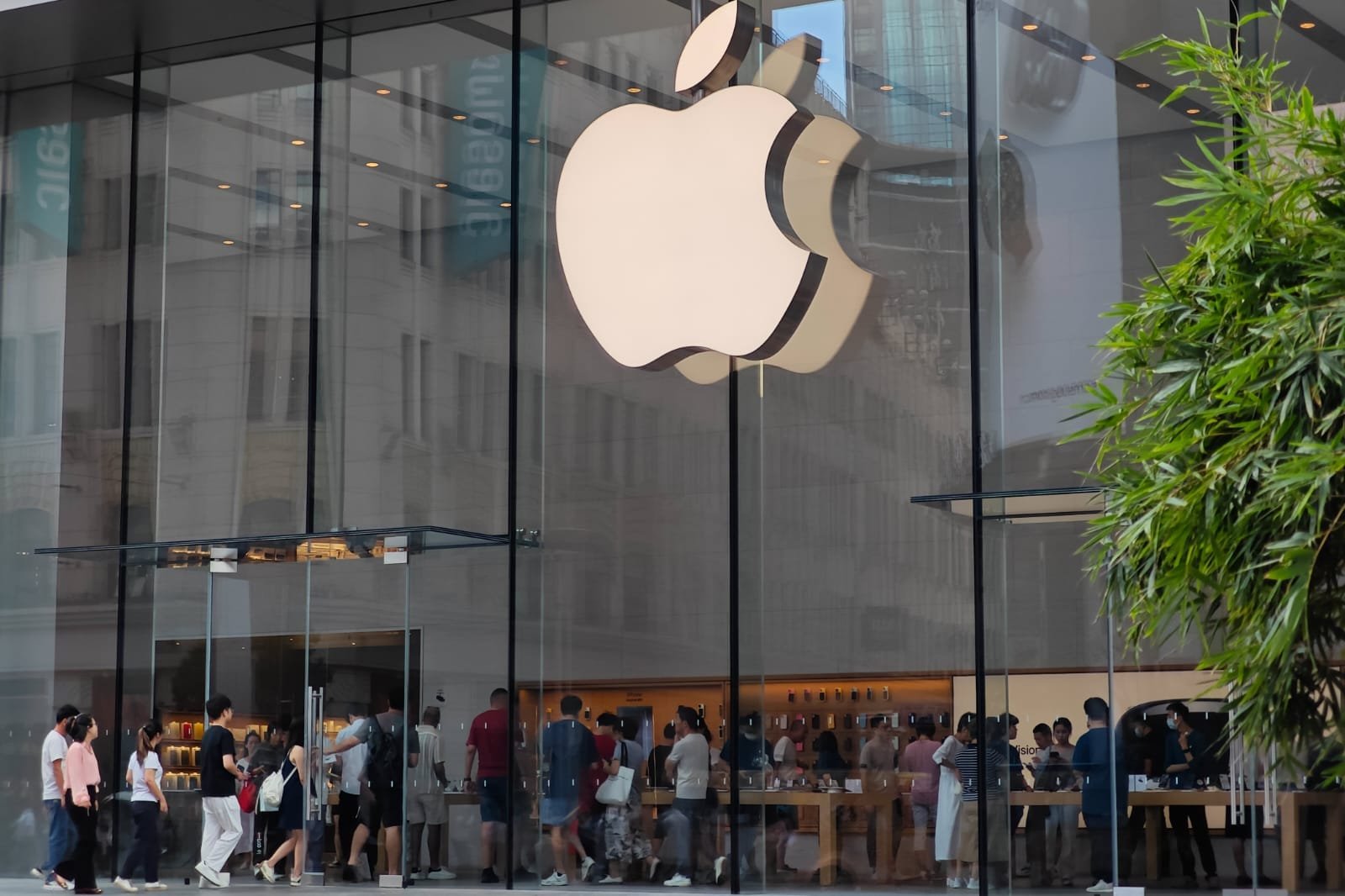 Apple shifts iPhone production to India to reduce tariff impact