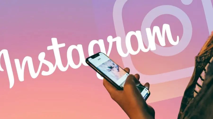 Teen using Instagram with PG-13 content filter active