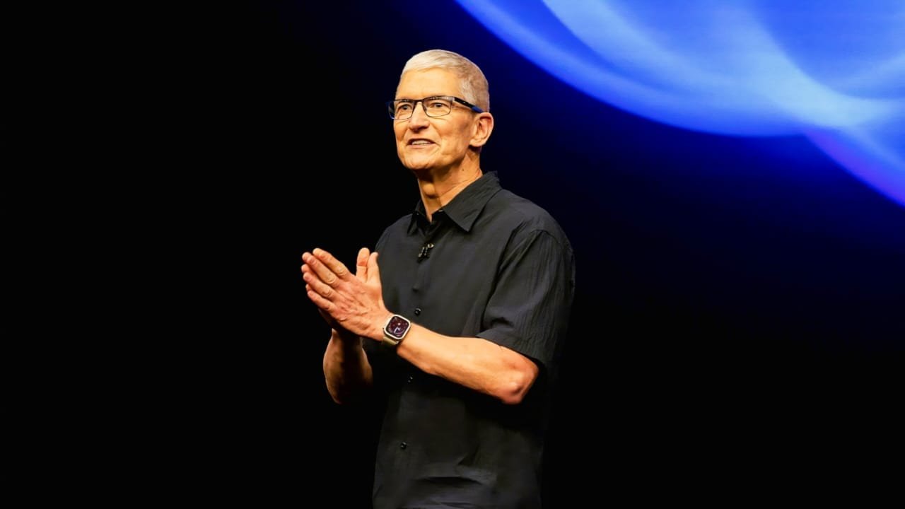 Tim Cook Leadership at Apple Event