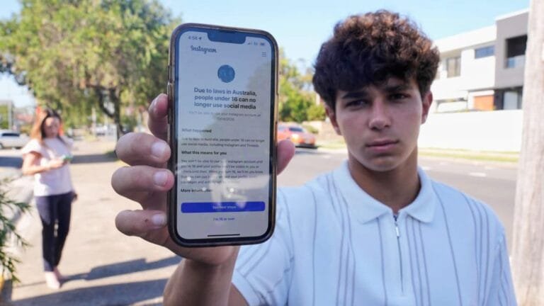 Australia social media ban prevents under-16 accounts